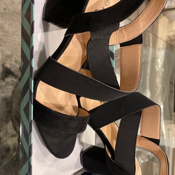 Trary Shoes - Trary Woman’s Elastic Heels Black